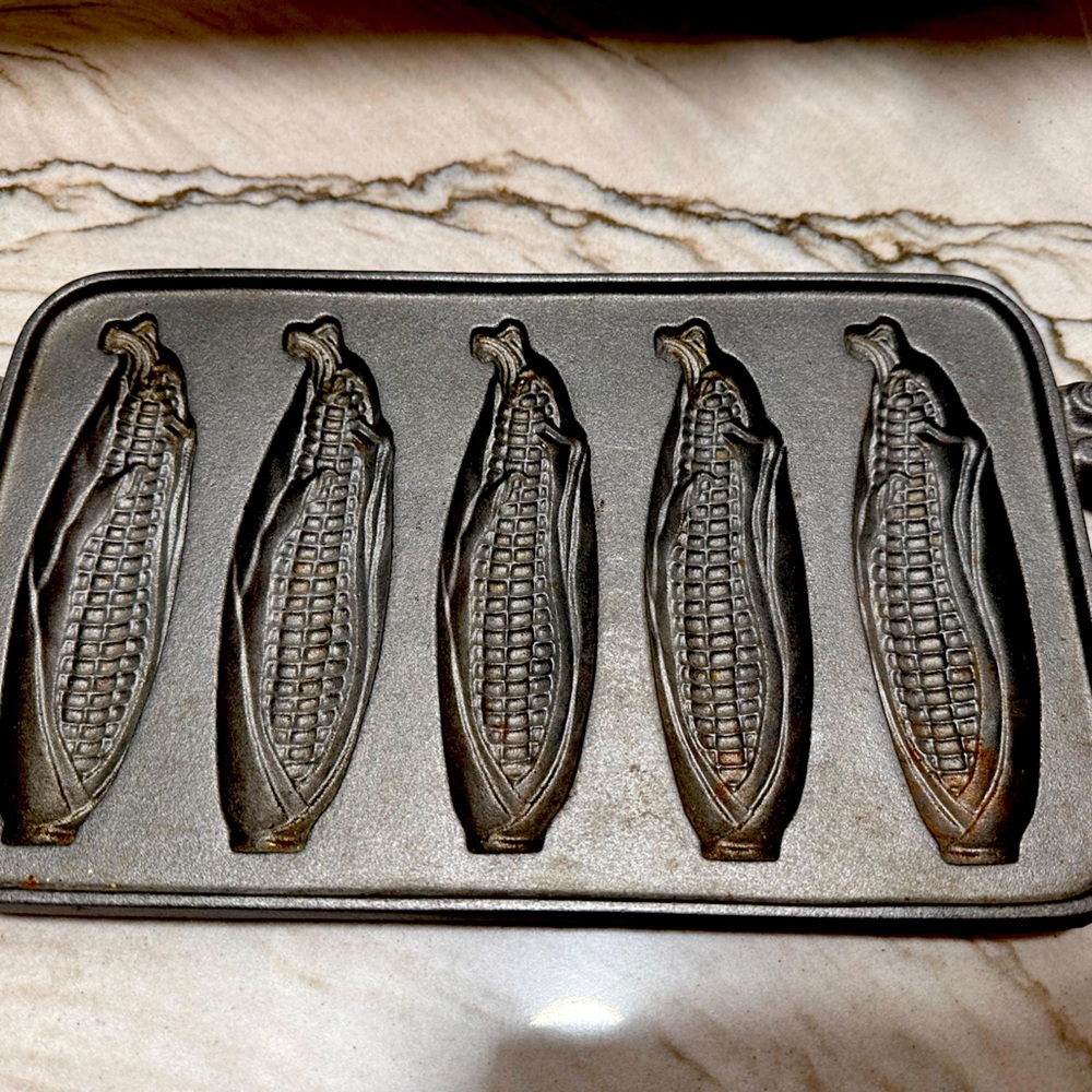Antique cast iron corn mold